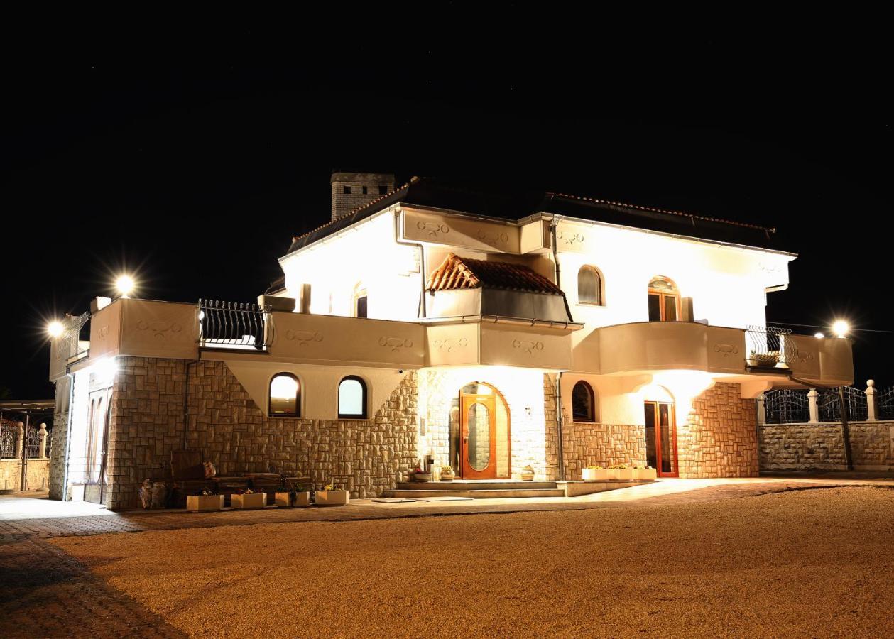 Villa Puric ロヴィニ エクステリア 写真